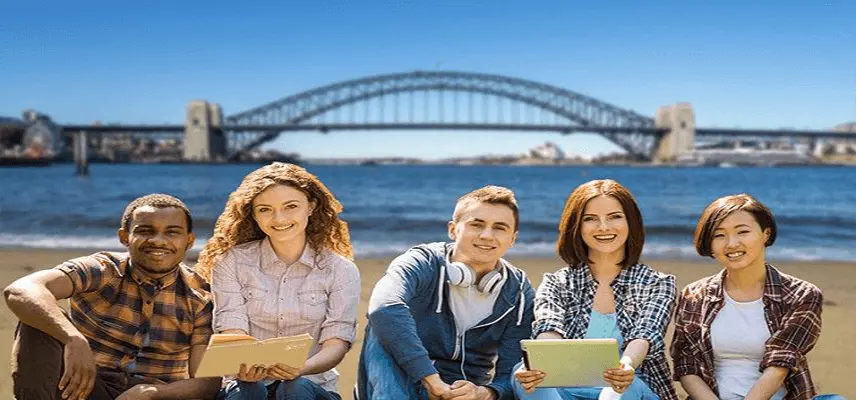 Students Studying in Australia with Scholarship